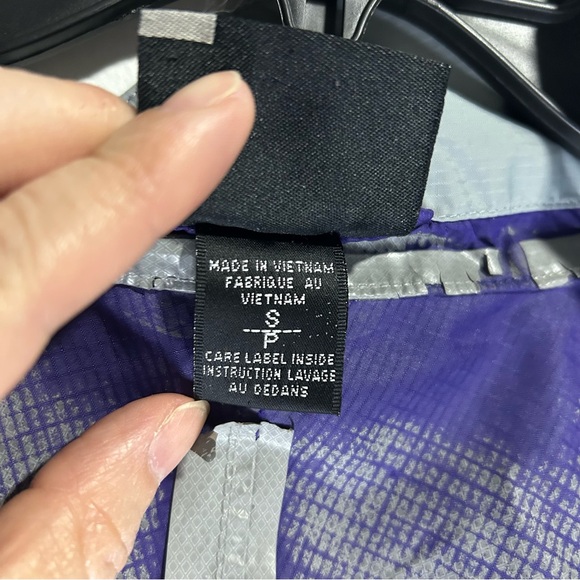 Marmot Hoodie Womens Small Purple Full Zip Hooded Water Rain Jacket-Peeling/FLAW - Picture 12 of 16